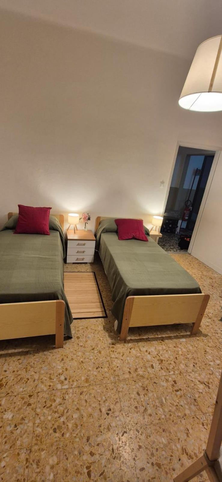 Pisa Center Train Station Hotel ภายนอก รูปภาพ